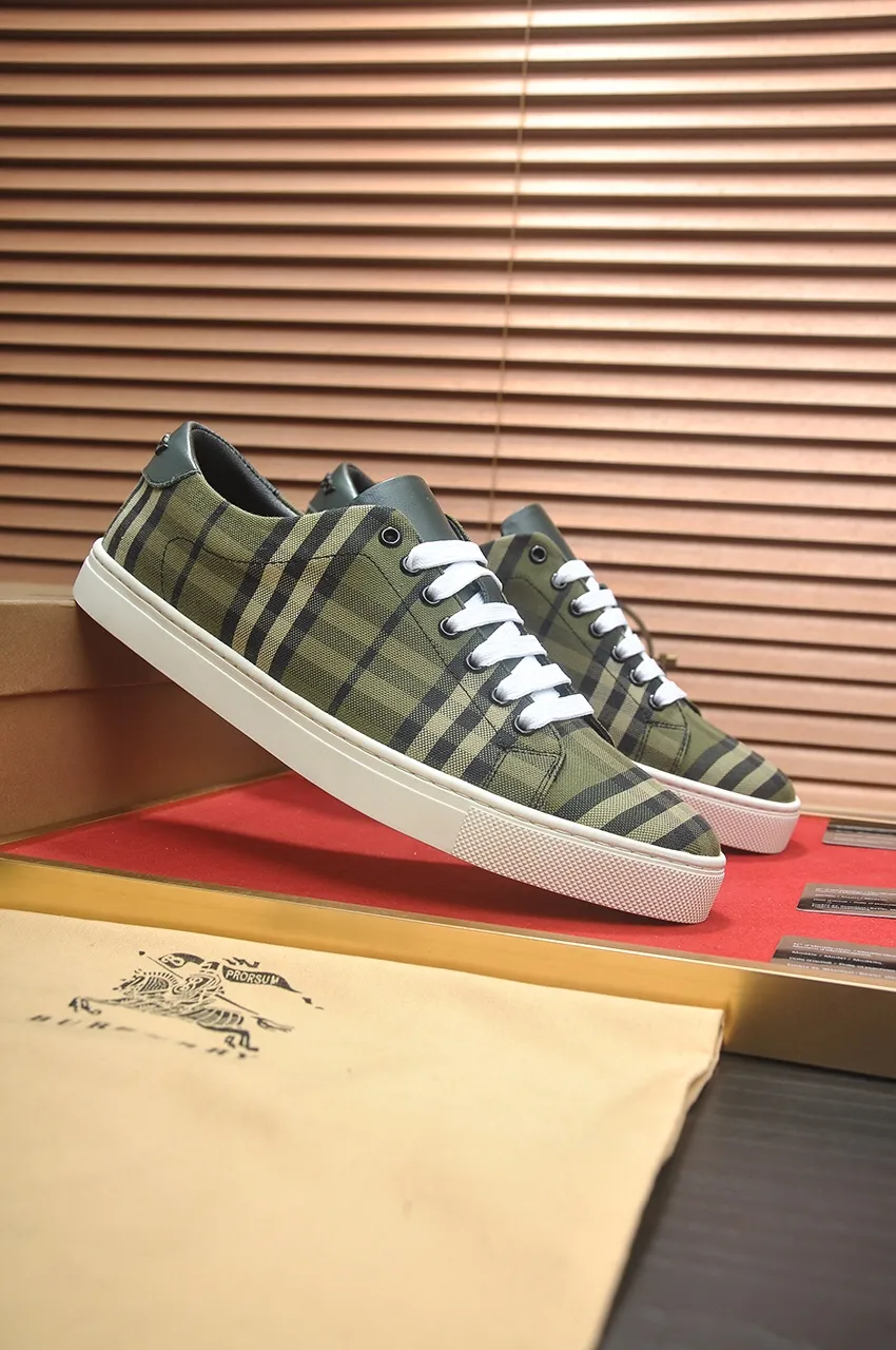 Men's shoes💰480💶[Burberry] (cowhide lining) classic low-top sneakers｜Imported cowhide with classic plaid fabric｜Cow leather lining｜Original outsole｜Fine workmanship and comfortable to wear Size: 38-44 (customized at 45)
